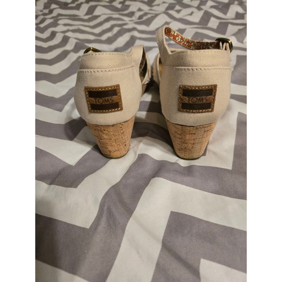 Toms cream wedge heels, sz.8W - Picture 3 of 8